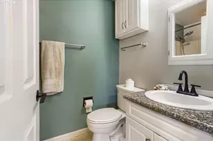 10715 NW 23rd Ave, Vancouver, WA 98685 - Photo 24