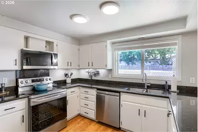 10715 NW 23rd Ave, Vancouver, WA 98685 - Photo 12