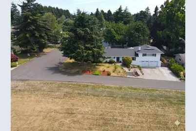 10715 NW 23rd Ave, Vancouver, WA 98685 - Photo 2