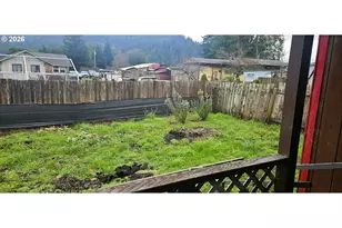 930 C Ave, Powers, OR 97466 - Photo 6