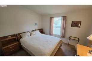 923 Scott Terrace, Reedsport, OR 97467 - Photo 18