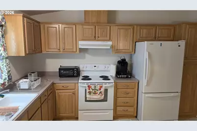 923 Scott Ter, Reedsport, OR 97467 - Photo 12