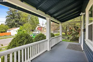 3914 SE Schiller St, Portland, OR 97202 - Photo 4