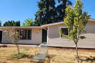 4061 NE Hawthorne Ave, Salem, OR 97301 - Photo 2