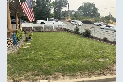 618 S Main St, Pendleton, OR 97801 - Photo 2