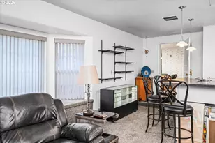 32120 Coburg Bottom Loop Rd, Eugene, OR 97408 - Photo 16