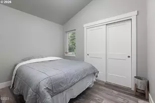 646 SE Reef Ave, Lincoln City, OR 97367 - Photo 12