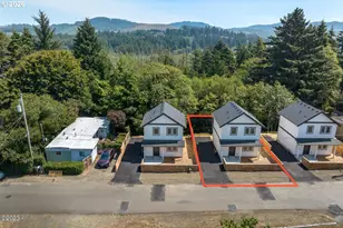 646 SE Reef Ave, Lincoln City, OR 97367 - Photo 2