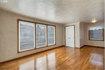 648 Breys Ave NE, Salem, OR 97301 - Photo 10