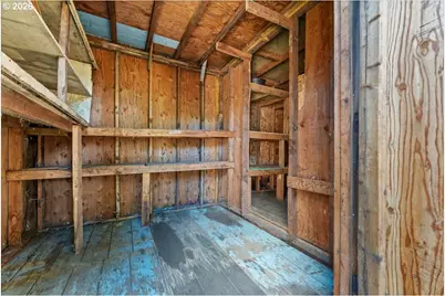 13015 NE Weidler St, Portland, OR 97230 - Photo 34