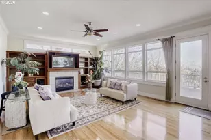 10235 SE Crescent Ridge Loop, Happy Valley, OR 97086 - Photo 6