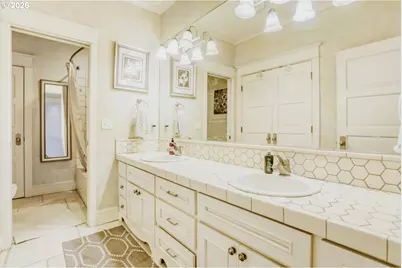 10235 SE Crescent Ridge Loop, Happy Valley, OR 97086 - Photo 24