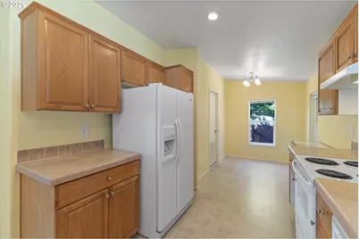 1949 SE Palmquist Rd #73, Gresham, OR 97080 - Photo 8