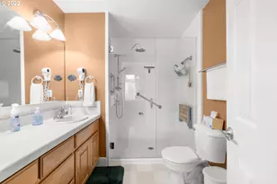 14720 NE Couch St, Portland, OR 97230 - Photo 18