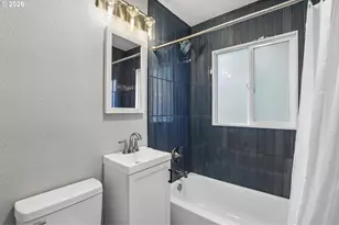 6850 NE Roselawn St, Portland, OR 97218 - Photo 16