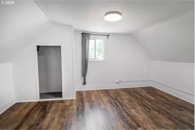 126 E Madison Ave, Cottage Grove, OR 97424 - Photo 24