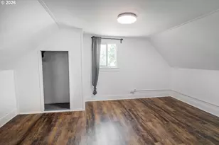 126 E Madison Ave, Cottage Grove, OR 97424 - Photo 24