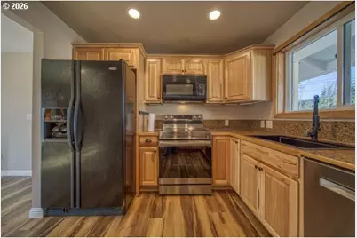 2950 Greenbriar St, Reedsport, OR 97467 - Photo 12