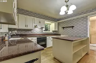 5830 NW Cornell Rd, Portland, OR 97210 - Photo 12