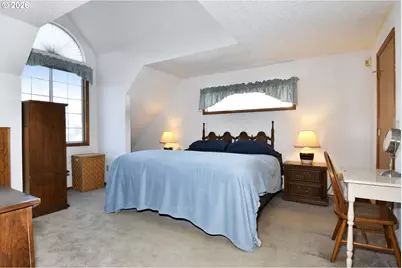 16232 SE Lillian Ct, Milwaukie, OR 97267 - Photo 14