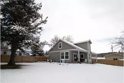 606 2nd St, Cove, OR 97824 - Photo 26