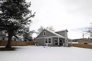 606 2nd St, Cove, OR 97824 - Photo 26