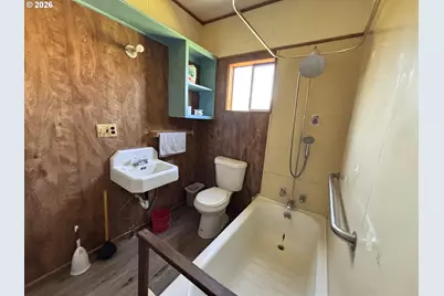 808 W Greenwood St, Enterprise, OR 97828 - Photo 10