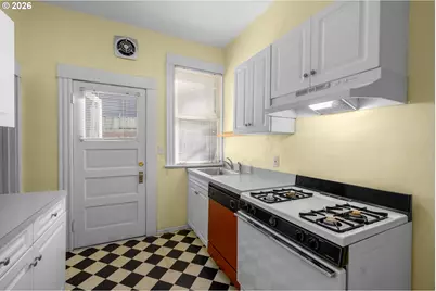 2188 NW Kearney St, Portland, OR 97210 - Photo 16
