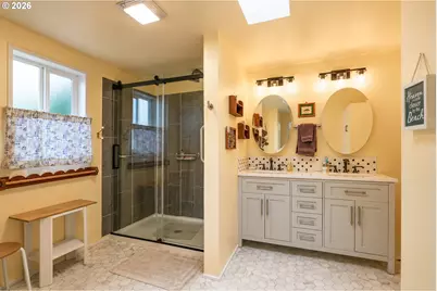 1257 Embarcadero Cir, Coos Bay, OR 97420 - Photo 22