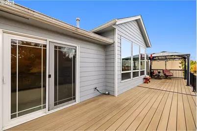 1409 Crestview Dr, Silverton, OR 97381 - Photo 20