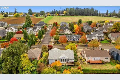 1409 Crestview Dr, Silverton, OR 97381 - Photo 22