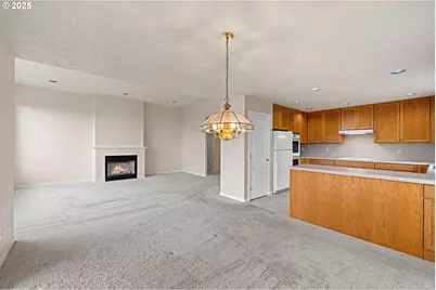 1409 Crestview Dr, Silverton, OR 97381 - Photo 10