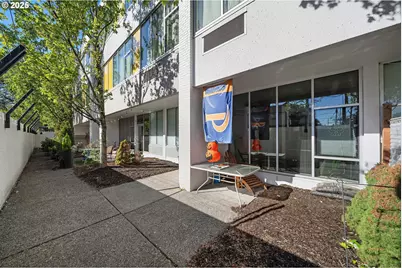 900 NE 81st Ave #111, Portland, OR 97213 - Photo 22