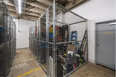 900 NE 81st Ave #111, Portland, OR 97213 - Photo 24