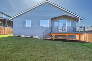 657 NE Saling Dr W, Estacada, OR 97023 - Photo 38