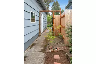 5816 N Maryland Ave, Portland, OR 97217 - Photo 40