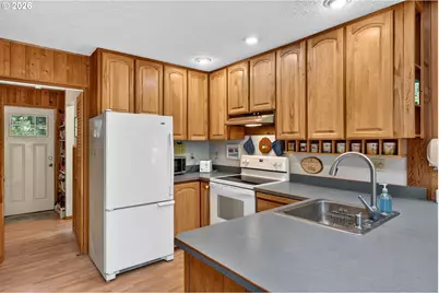 64930 E Mountain Meadow Ln, Rhododendron, OR 97049 - Photo 14