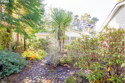 216 Munsel Creek Loop, Florence, OR 97439 - Photo 36