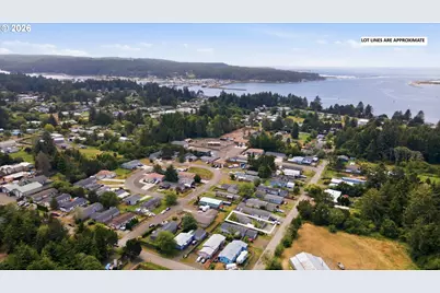 90946 Windy Ln, Coos Bay, OR 97420 - Photo 28