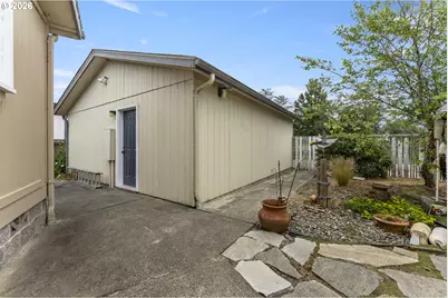 90946 Windy Ln, Coos Bay, OR 97420 - Photo 24