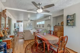 1054 N River Dr, Sweet Home, OR 97386 - Photo 22