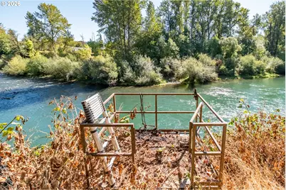 1054 N River Dr, Sweet Home, OR 97386 - Photo 36