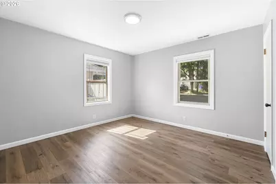 8506 SE Mill St, Portland, OR 97216 - Photo 12