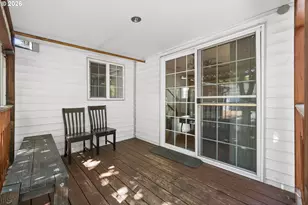8506 SE Mill St, Portland, OR 97216 - Photo 22