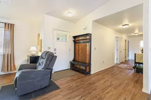 1014 Myrtle St, The Dalles, OR 97058 - Photo 6