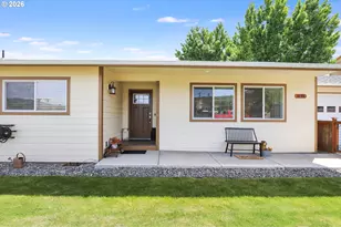 1014 Myrtle St, The Dalles, OR 97058 - Photo 2