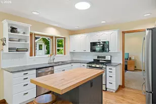 565 Shelokum Dr, Silverton, OR 97381 - Photo 10