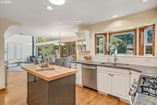 565 Shelokum Dr, Silverton, OR 97381 - Photo 12