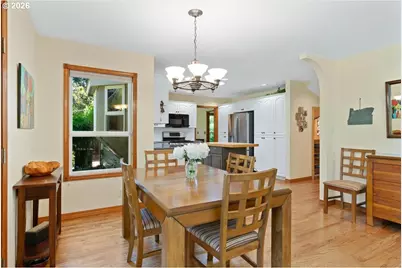 565 Shelokum Dr, Silverton, OR 97381 - Photo 8