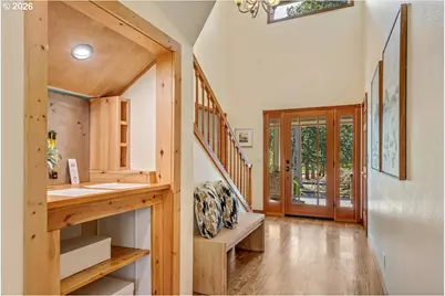 565 Shelokum Dr, Silverton, OR 97381 - Photo 4